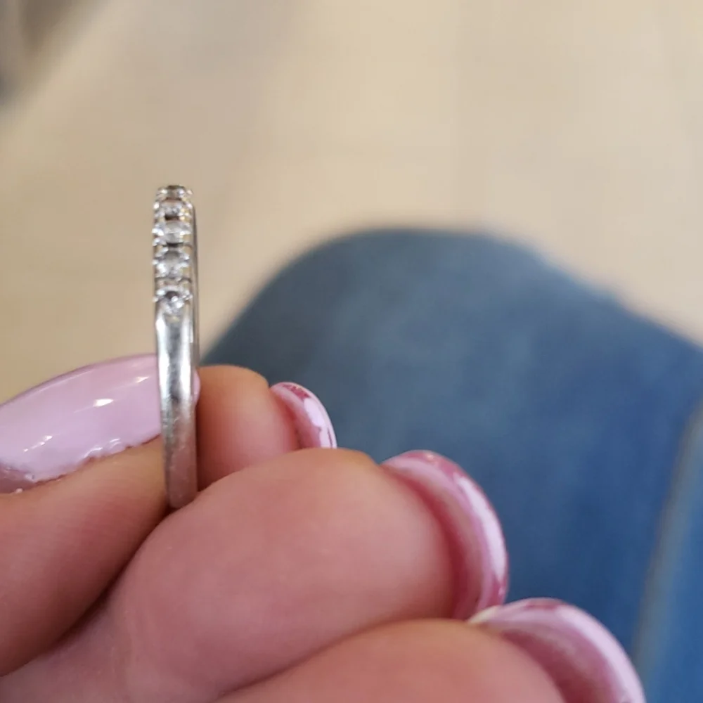 14k Diamond thumb ring - Picture 4 of 6
